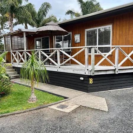 Anchor Lodge Motel Coromandel Exterior photo